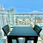 Espectacular Duplex En Bocagrande Con Vista Al Mar Y La Bahia