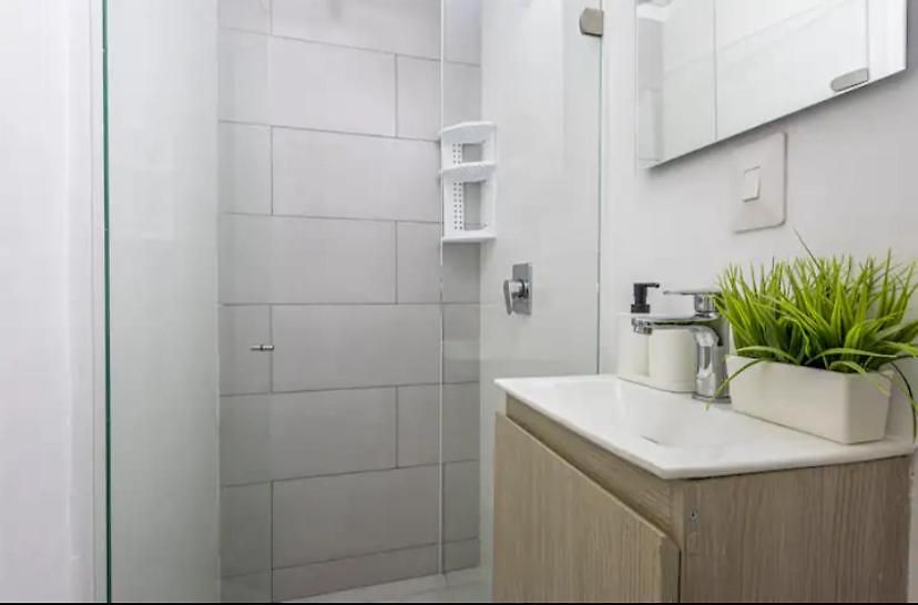Espectacular Duplex En Bocagrande Con Vista Al Mar Y La Bahia