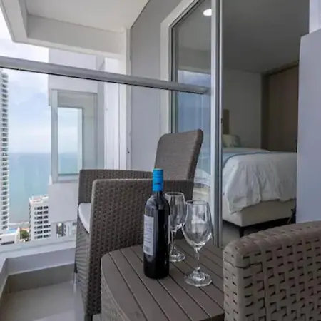 Espectacular Duplex En Bocagrande Con Vista Al Mar Y La Bahia Cartagena